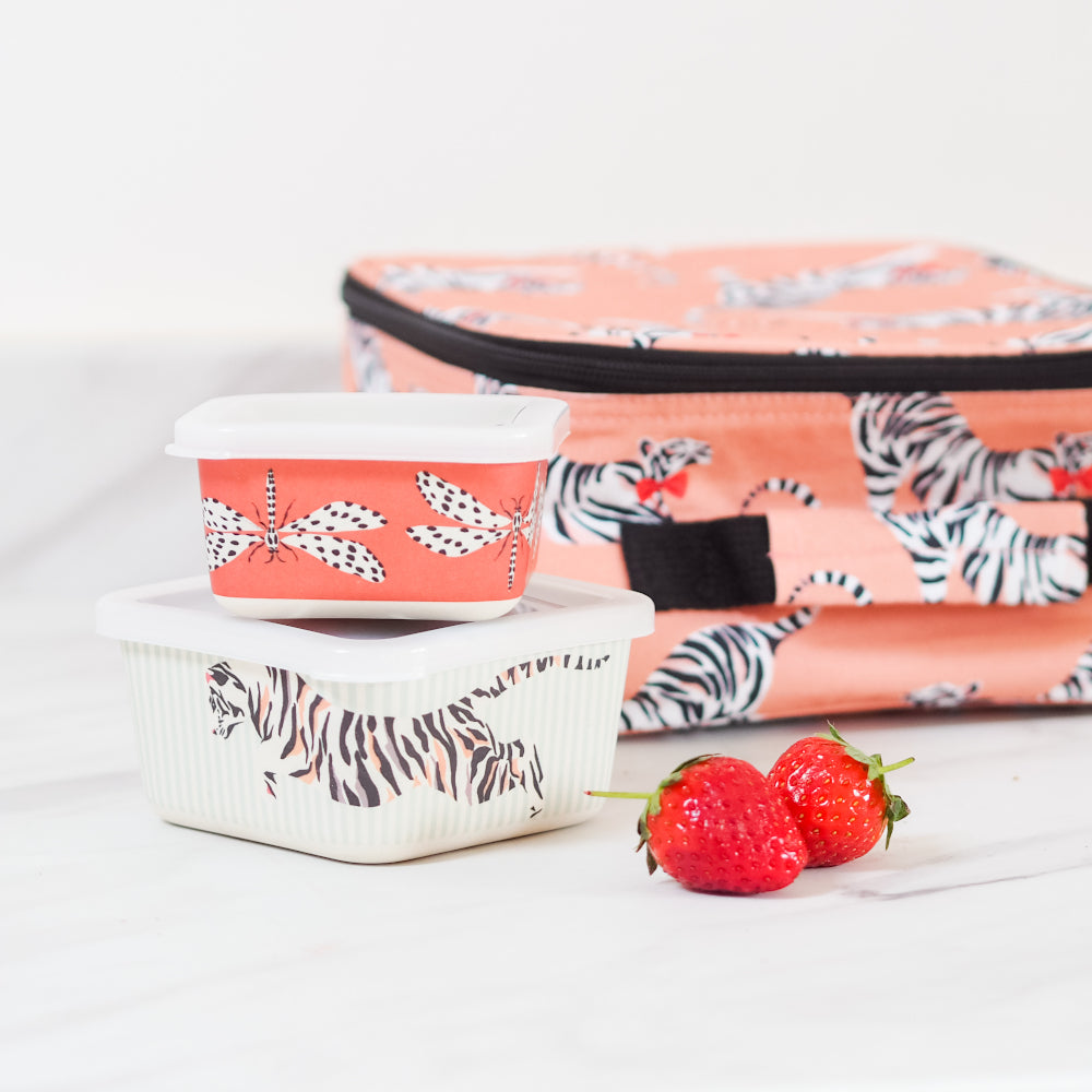 Tiger lunch bag with bamboo storage boxes