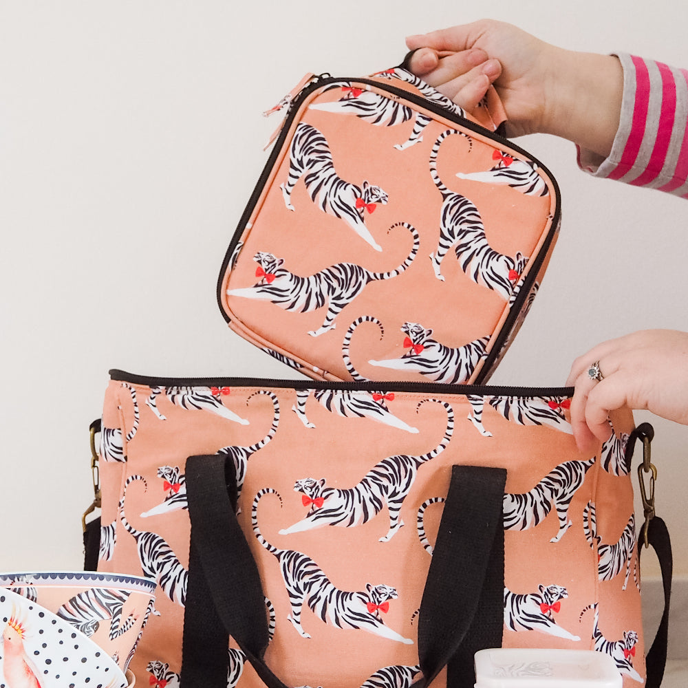 Tiger lunch bag and picnic bag