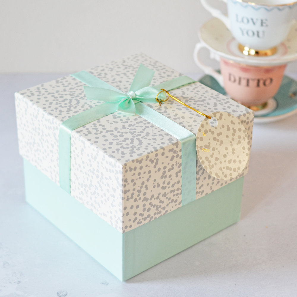 Yvonne Ellen gift box